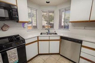 Photo #5: 260007246 Listing 