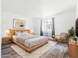 Photo #4: 260007300 Listing