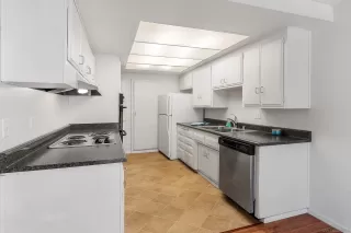 Photo #3: 260007322 Listing 