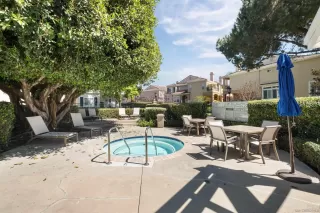 Photo #4: 260007324 Listing