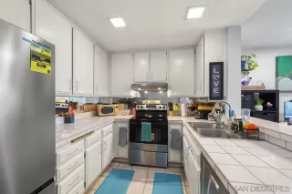 Photo #4: 260007326 Listing 