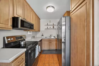Photo #5: 260007332 Listing