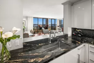 Photo #3: 260007349 Listing 