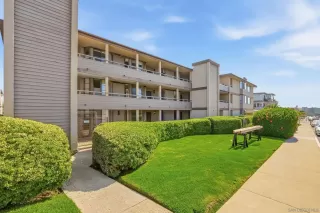 Photo #2: 260007360 Listing