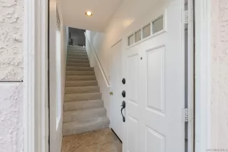 Photo #2: 260007361 Listing