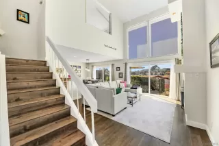 Photo #3: 260007420 Listing