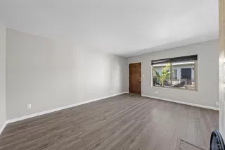 Photo #2: 260007422 Listing 