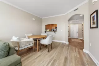 Photo #5: 260007435 Listing 