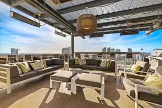 Photo #1: 260007439 Listing 