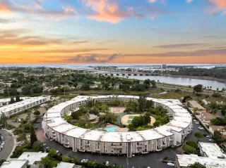 More Details about MLS # 260007470 : 3050 RUE DORLEANS UNIT 308