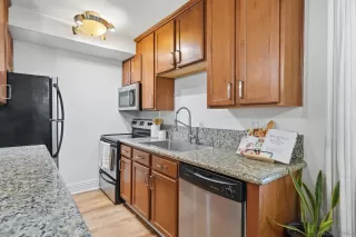 Photo #6: 260007487 Listing