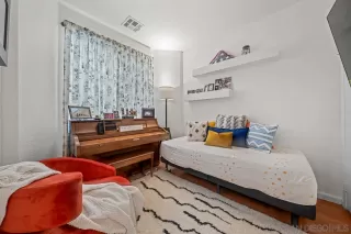 Photo #3: 260007493 Listing 