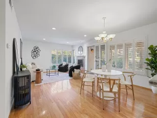 Photo #1: 260007521 Listing 