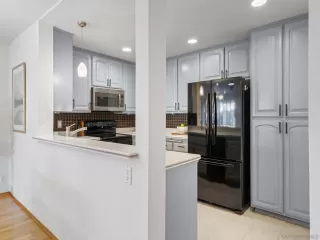 Photo #5: 260007521 Listing 