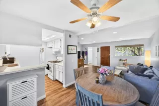 More Details about MLS # 260007563 : 736 N MOLLISON AVE UNIT D