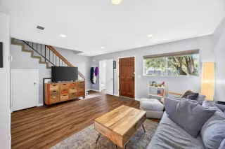 Photo #1: 260007563 Listing 