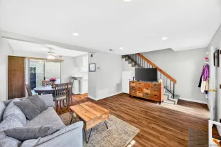 Photo #5: 260007563 Listing 