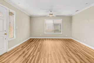 Photo #3: 260007565 Listing 