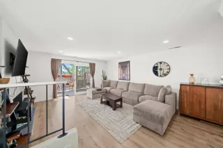 Photo #5: 260007570 Listing 