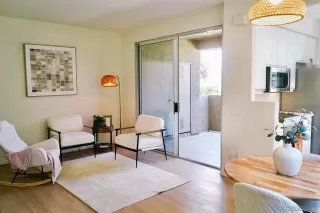 Photo #6: 260007571 Listing 