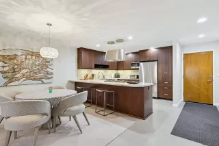 Photo #5: 260007573 Listing 