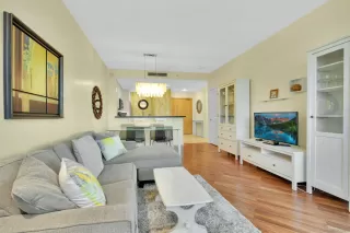 Photo #6: 260007600 Listing 