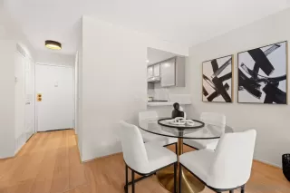 Photo #4: 260007607 Listing 