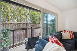 Photo #4: 260007608 Listing 