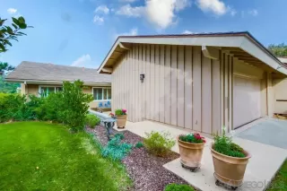 Photo #2: 260007609 Listing