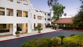 Photo #2: 260007612 Listing 