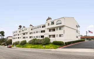 Photo #3: 260007612 Listing 