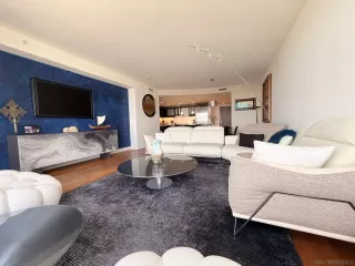 Photo #1: 260007613 Listing 