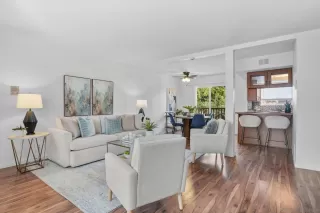 Photo #1: 260007616 Listing 