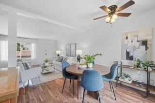 Photo #3: 260007616 Listing 