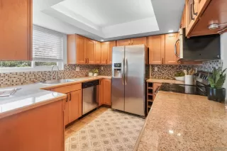 Photo #4: 260007616 Listing 