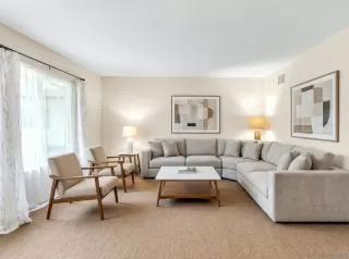 Photo #6: 260007618 Listing 