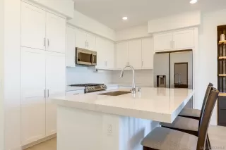 Photo #3: 260007640 Listing 