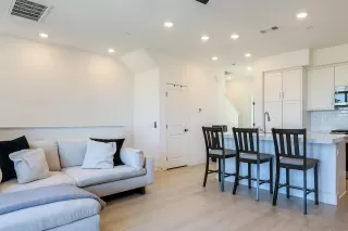 Photo #5: 260007640 Listing 