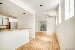 Photo #2: 260007653 Listing 