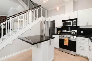 Photo #3: 260007663 Listing 