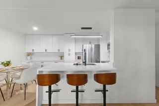 Photo #2: 260007678 Listing 