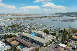 Photo #1: 260007695 Listing 