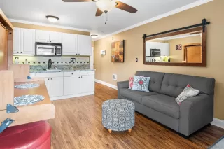 Photo #5: 260007695 Listing 