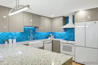 Photo #2: 260007728 Listing 