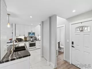 Photo #2: 260007729 Listing 