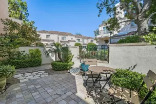 Photo #5: 260007733 Listing 