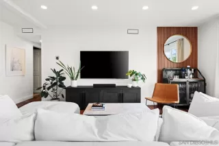 Photo #2: 260007735 Listing 