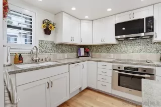 More Details about MLS # 260007751 : 3914 VOLTAIRE