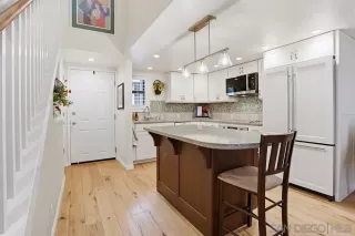 Photo #4: 260007751 Listing 