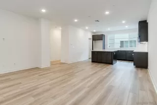 Photo #6: 260007775 Listing 